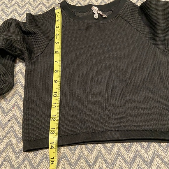 Aerie OFFLINE Black Cropped Long Sleeve Top Size Small - Picture 5 of 5